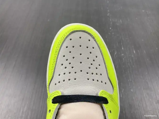 Kick Theory Air High Volt Jordan 555088-702 OG 1 0517